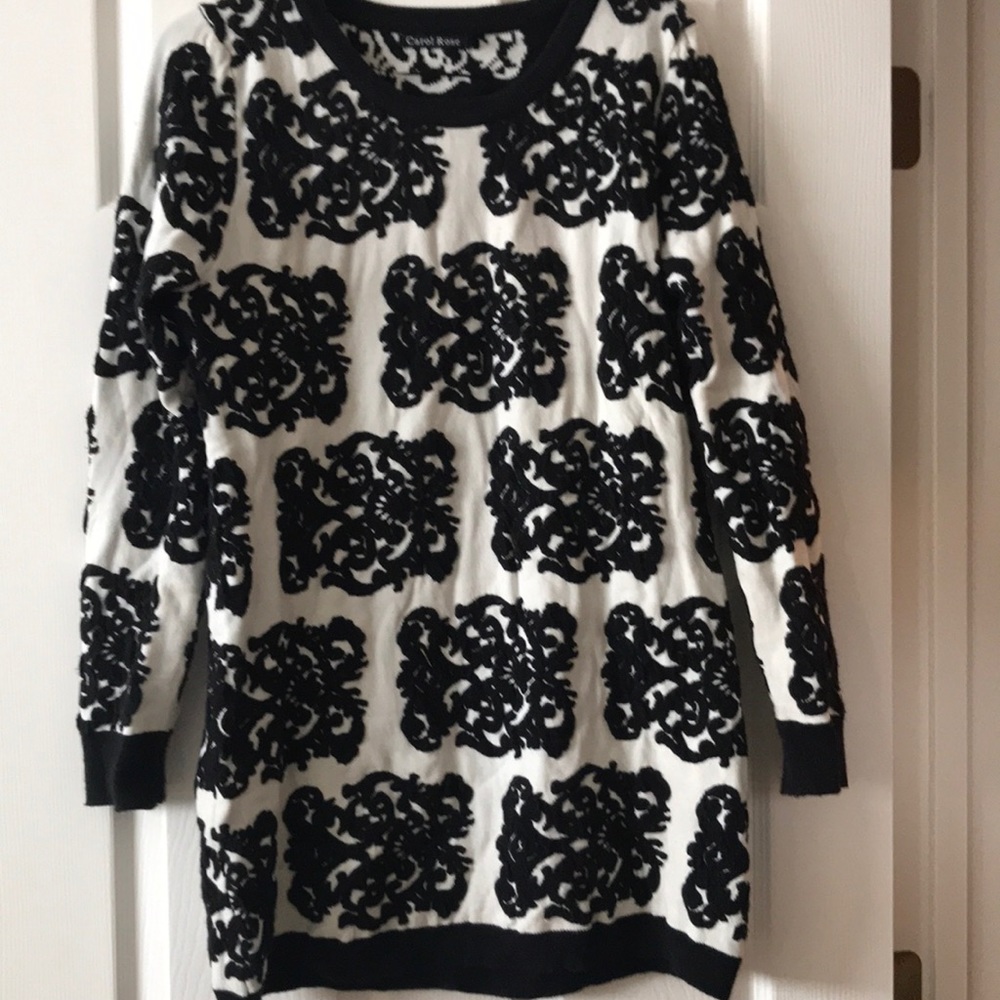 Damascus black and white sweater dress